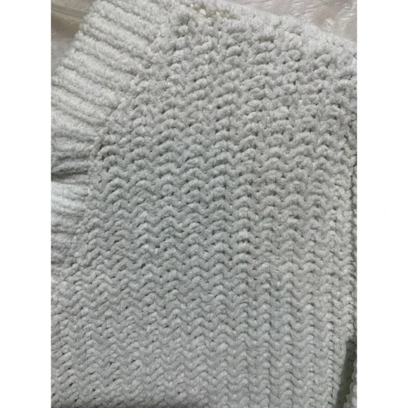 Derek‎ Heart XL Cream Cable Knit Lace Up V Neck Distressed Tunic Sweater - Picture 9 of 10